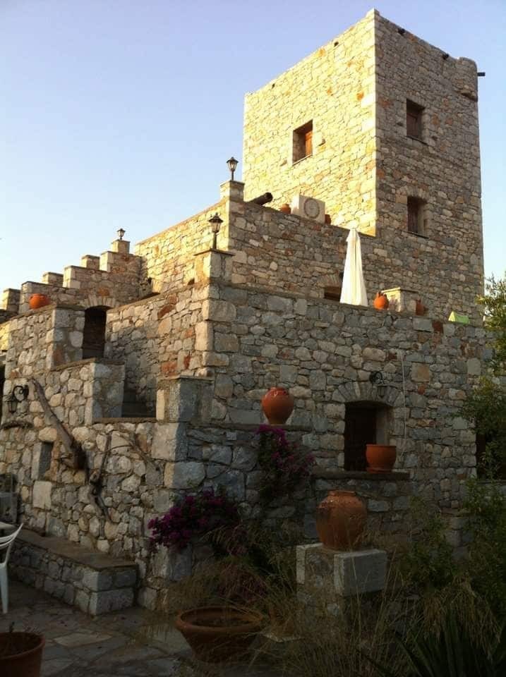 דירות Pírgos Dhiroú Charouda Stone Tower מראה חיצוני תמונה